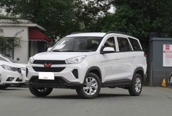 国产五菱汽车7座商务车（国产五菱汽车7座商务车价格）
